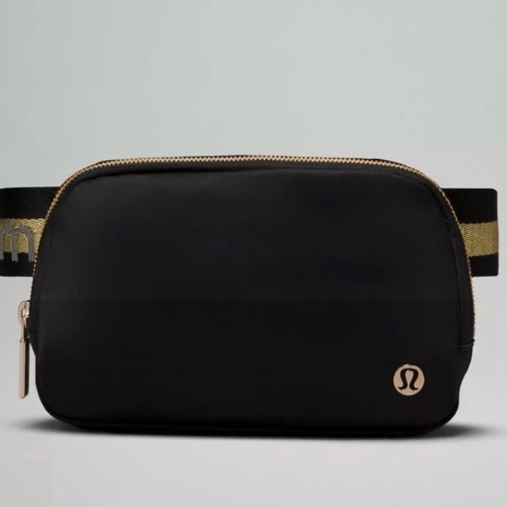 lululemon black & gold everywhere belt bag